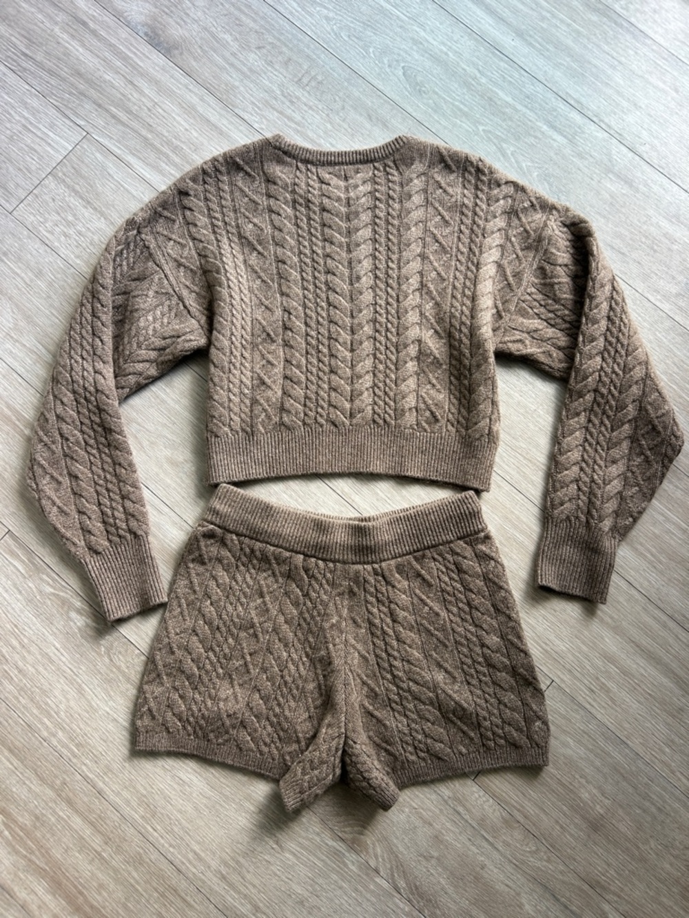 Reformation ALFIO Brown Cable Knit Crop Sweater & Shorts Set - Picture 10 of 13